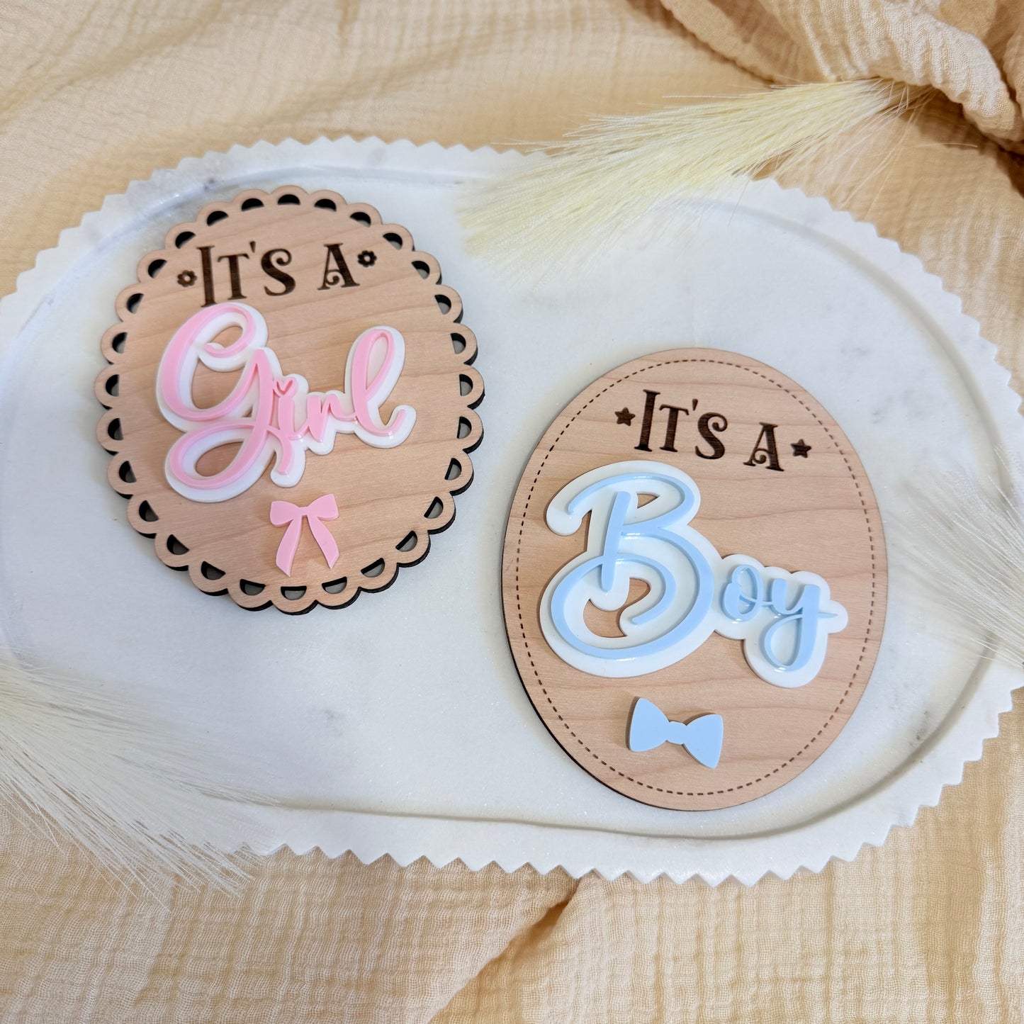 It’s a Boy / It’s a Girl Wooden Baby Announcement Sign | Newborn Photo Prop | Hospital Birth Announcement | Baby Keepsake