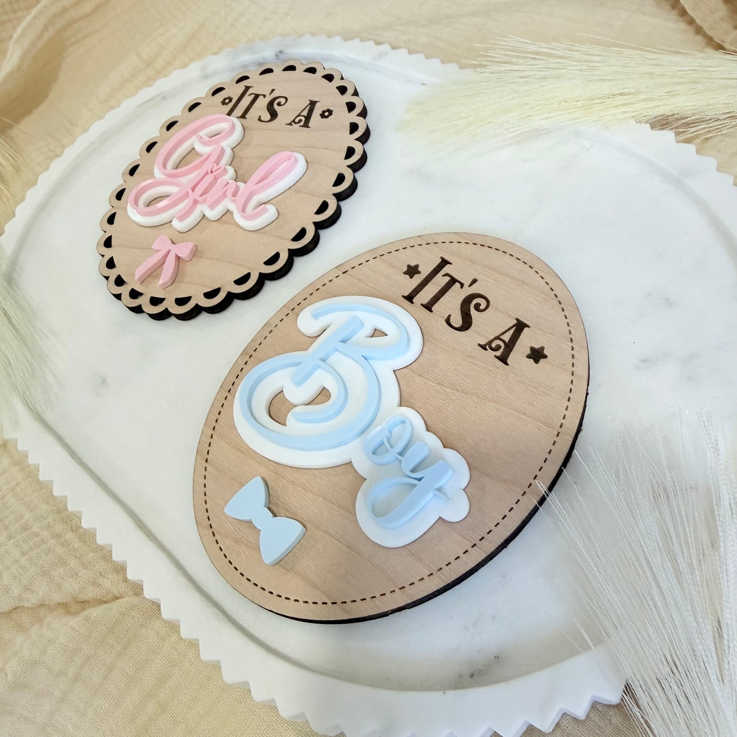 It’s a Boy / It’s a Girl Wooden Baby Announcement Sign | Newborn Photo Prop | Hospital Birth Announcement | Baby Keepsake