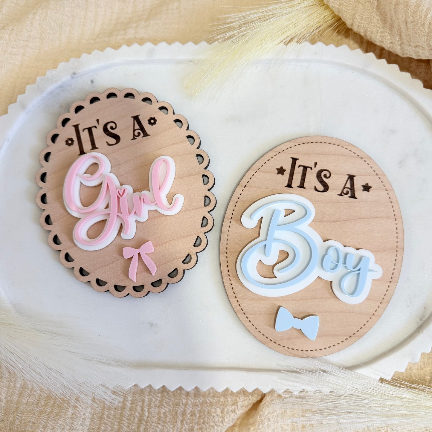 It’s a Boy / It’s a Girl Wooden Baby Announcement Sign | Newborn Photo Prop | Hospital Birth Announcement | Baby Keepsake