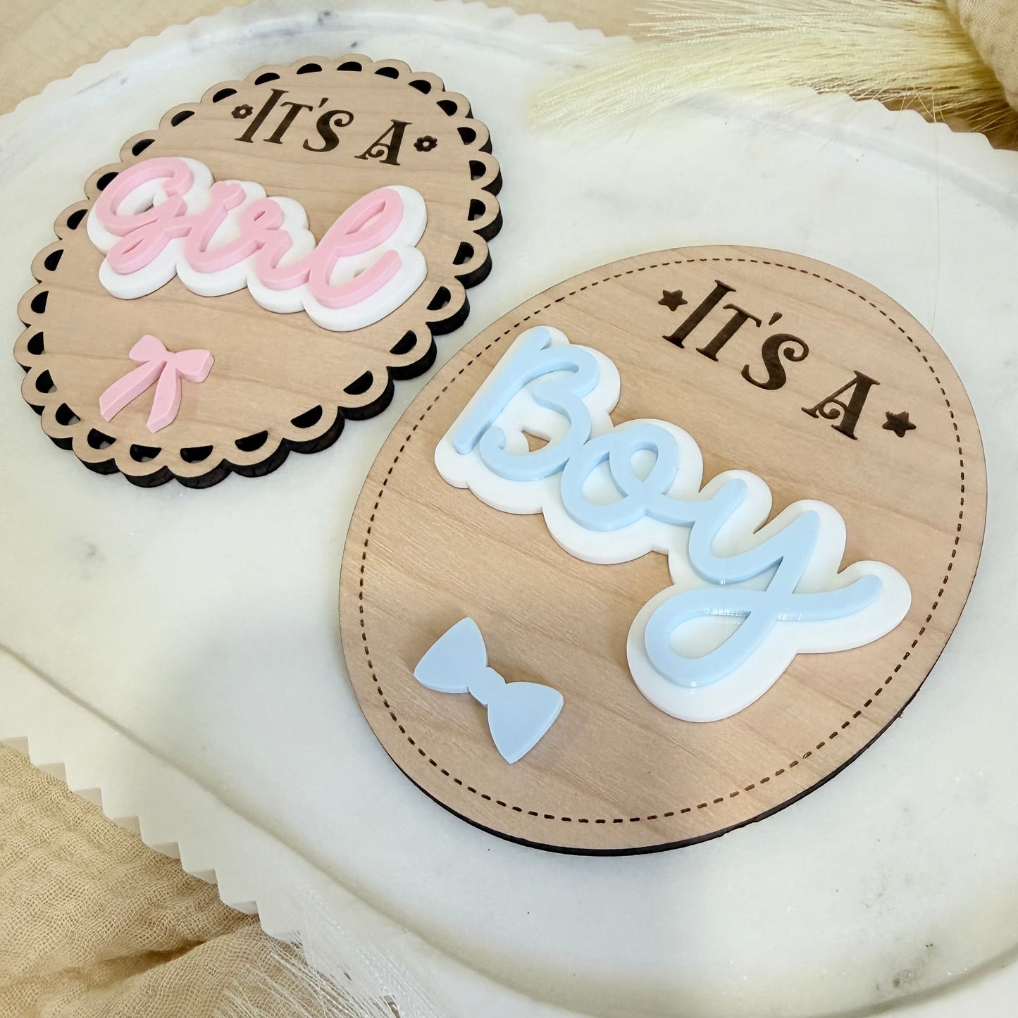 It’s a Boy / It’s a Girl Wooden Baby Announcement Sign | Newborn Photo Prop | Hospital Birth Announcement | Baby Keepsake