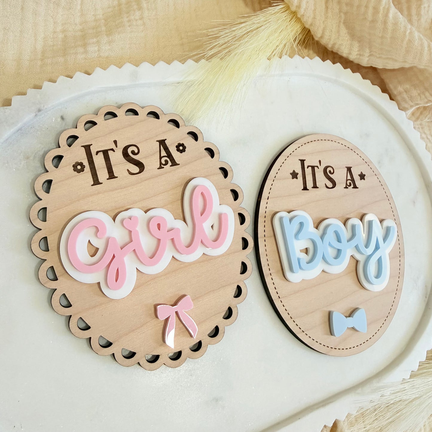 It’s a Boy / It’s a Girl Wooden Baby Announcement Sign | Newborn Photo Prop | Hospital Birth Announcement | Baby Keepsake